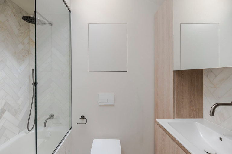 Bathroom 3, The Tranquil Den - Regent's Park - by Frankie Says, London