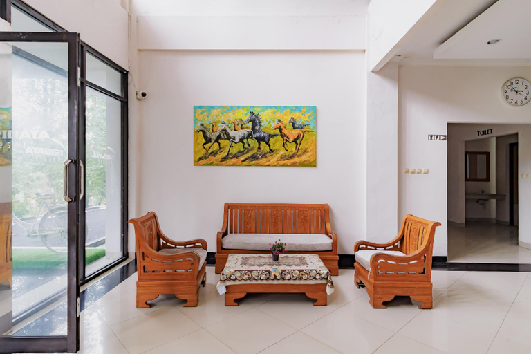 Public Area 3, RedDoorz Resort @ Tridaya Cisarua Puncak, Bogor