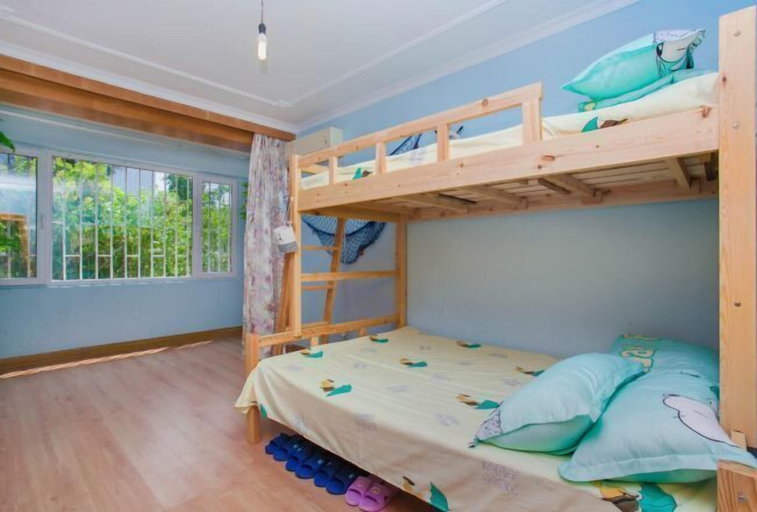 Bedroom 5, Qingdao Little Times Youth Hostel May4th Square Store, Qingdao