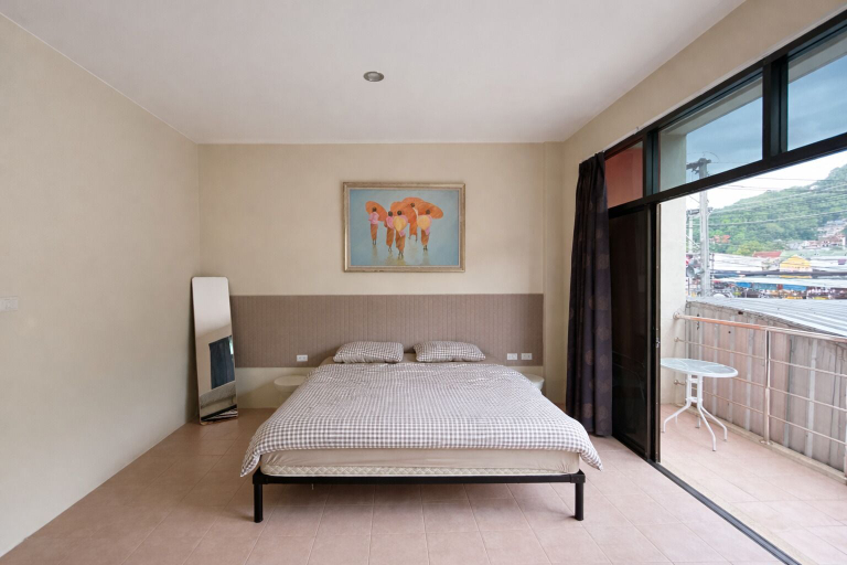 Room 4, Nurgali Hotel, Phuket Island
