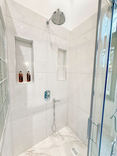 Bathroom 4, Château de Codignat, Puy-de-Dôme