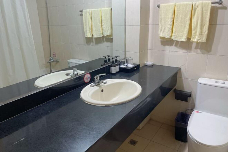 Bathroom, Yandangshan Biyujian Homestay, Wenzhou