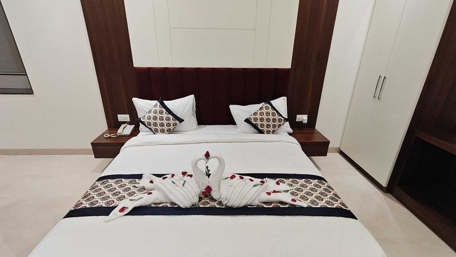 Room 4, Hotel The Balram, Faizabad