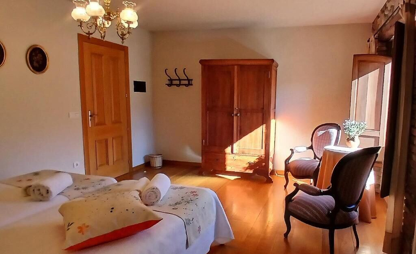 Bedroom 2, CHOUSA VERDE hotel rural, León