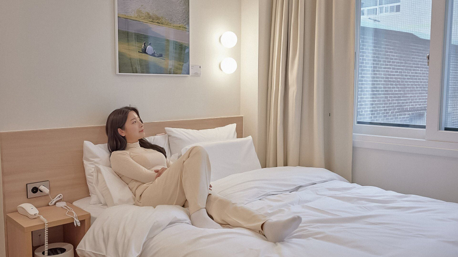 Bedroom 2, Maison de Centum, Suyeong