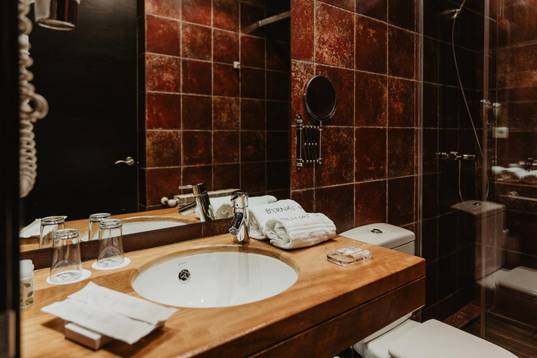 Bathroom 3, Hotel Bernat de So, Girona