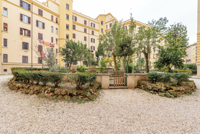 Exterior 2, Residenza Pasolini, Roma