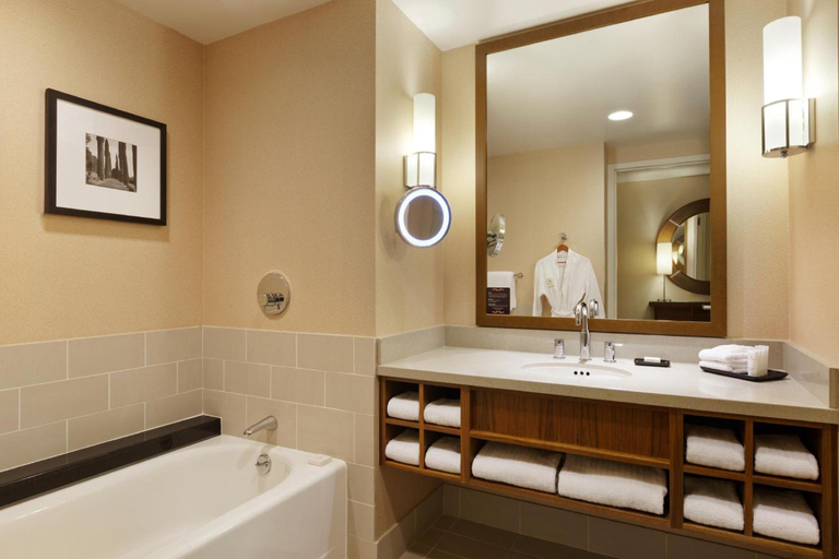 Bathroom 5, Caesars Windsor Hotel & Casino - A Caesars Rewards Destination, Essex
