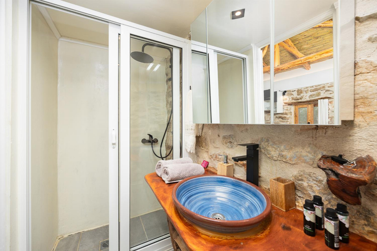 Facilities 5, Villa Liana, Peloponnese