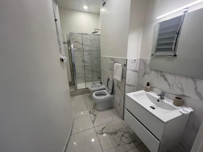 Bathroom 3, Parco Tirreno Residence, Rome