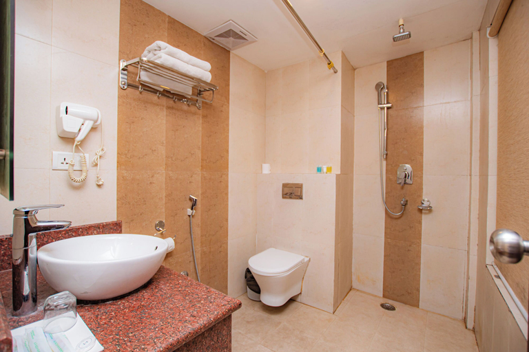 Bathroom 2, Bodhi Suite Boutique Hotel & Wellness, Gandaki