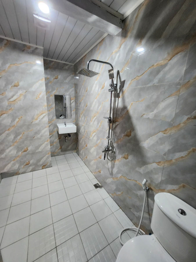 bathroom 27