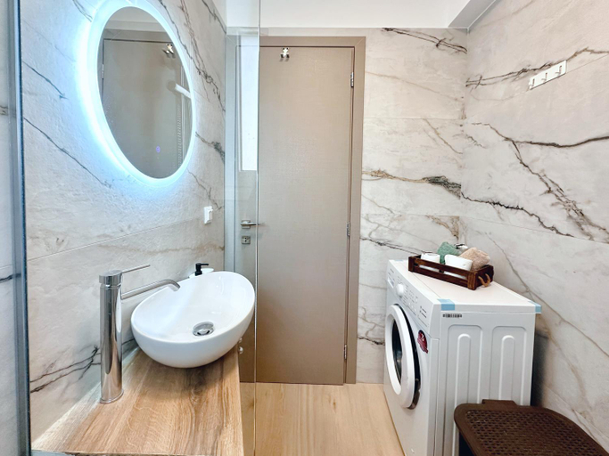 Bathroom, Kasaj Luxury Apartments, Attica
