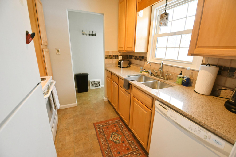 Others 5, 3 Bedroom Home 7 Blocks From ND Firepit 54231, Saint Joseph