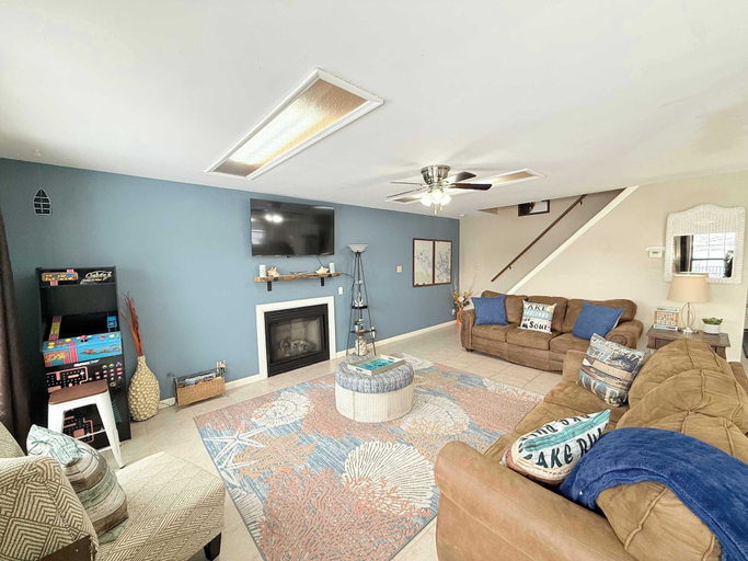 Living area 4, A-frame of Mind Lakefront Home, Morgan