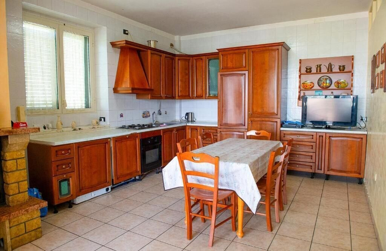 Private kitchen, Villa Lucia, Foggia
