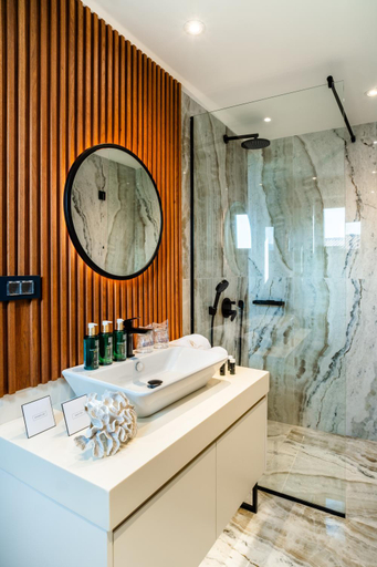 Bathroom 4, Hotel Villa Royal