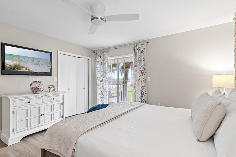 Bedroom 3, Summerhouse Townhomes #5, Walton