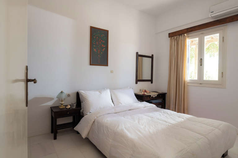 Bedroom 3, Margarita Apartments, Crete