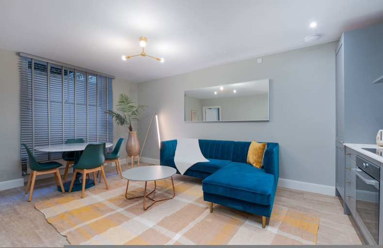 Room 2, Stylish Hyde Park Apartment PS2, London