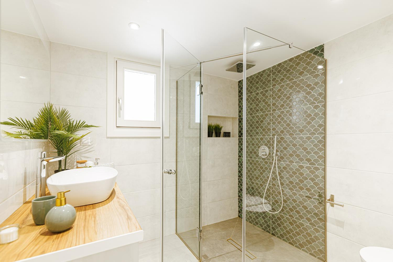 Bathroom 2, Aster Apartments, South Aegean