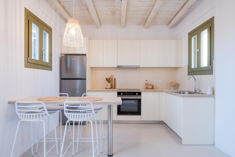 Others 4, White Cliff Villas Paros, South Aegean