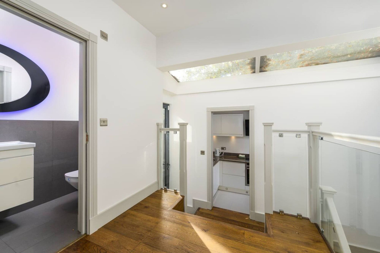 Room 3, Gorgeous Hampstead Home, London