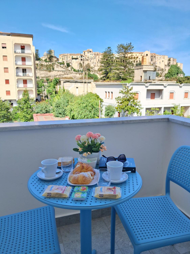 Others 2, Seaway Accommodation " Private Parking ", Vibo Valentia