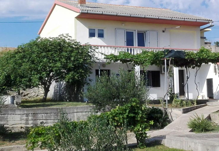 Building design 4, Apartment Jopek, Ražanac