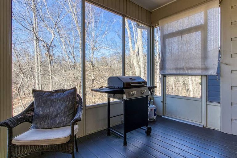 Room 2, Saddleback Retreat by Beyond Expectations, Sevier