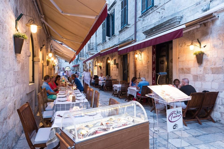 Food & Drinks 4, Rooms Tezoro, Dubrovnik