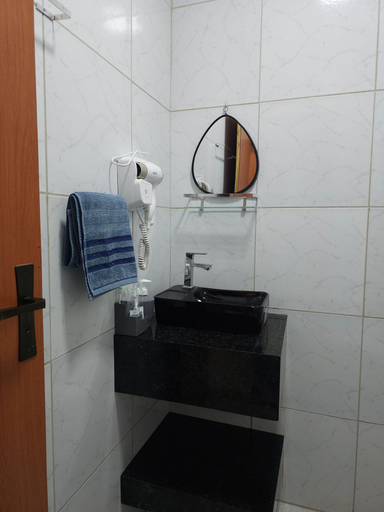 Bathroom 5, Três Marias, Caruaru