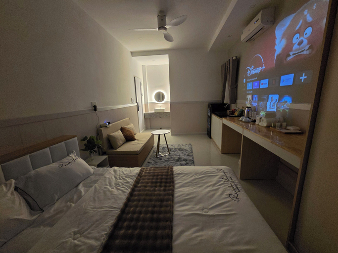 Room 2, 1001 Stars, Bình Thạnh