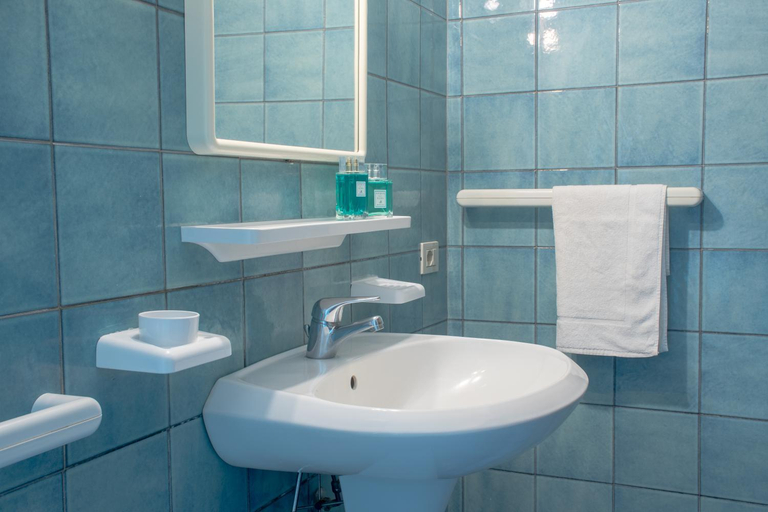 Bathroom 3, Apartment in Capoliveri near Sandy Beaches, Livorno