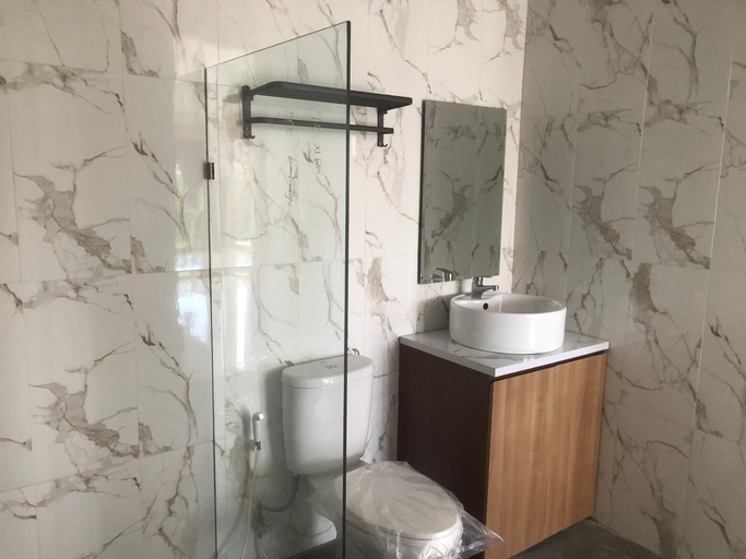 Bathroom 5, Bahtera Canggu, Badung