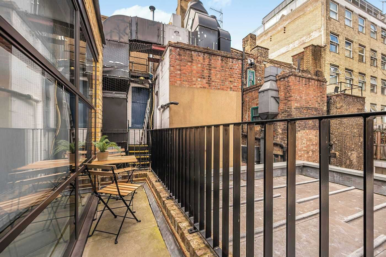 Exterior, The Legacy Apartment - Soho - by Frankie, London