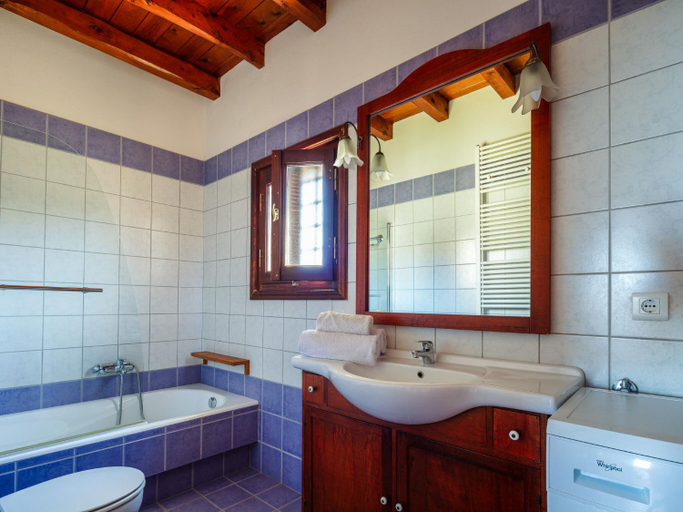 Bathroom 4, Villa in Prines with White Mountains View, Crete