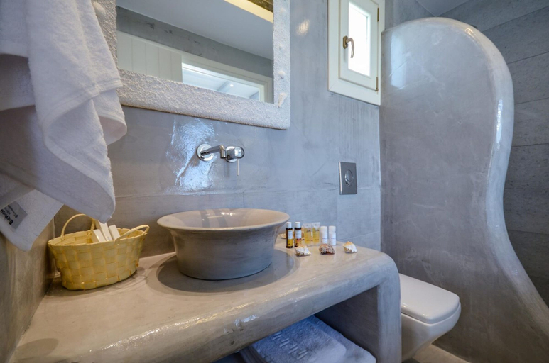 Bathroom 4, My Villa Naxos III, South Aegean