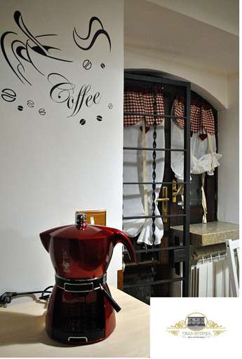 Others 5, Villa Antinea, Avellino