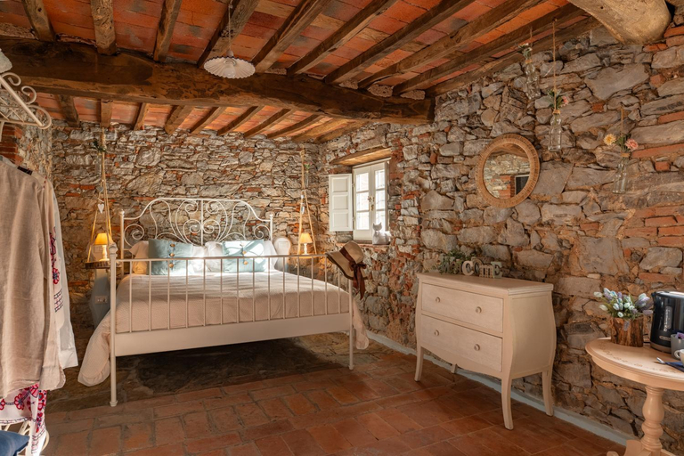 Bedroom 2, Agriturismo le Vallilunghe, Lucca