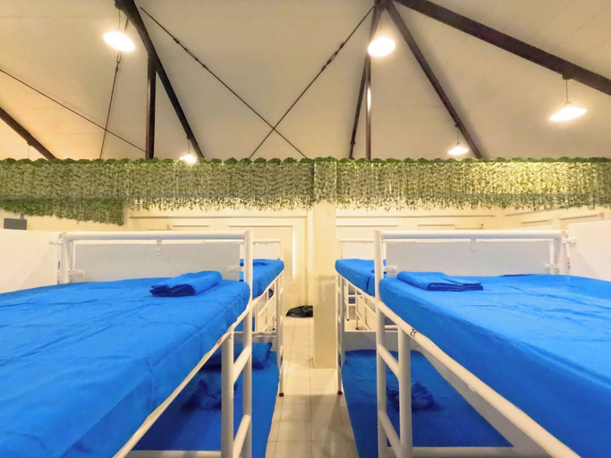 Room 5, The Luneta Seafarers Center Premier Dorm, Manila City