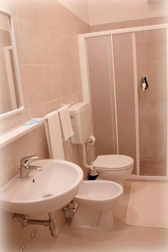 Bathroom 3, Hotel Bel Air Frontemare, Rimini