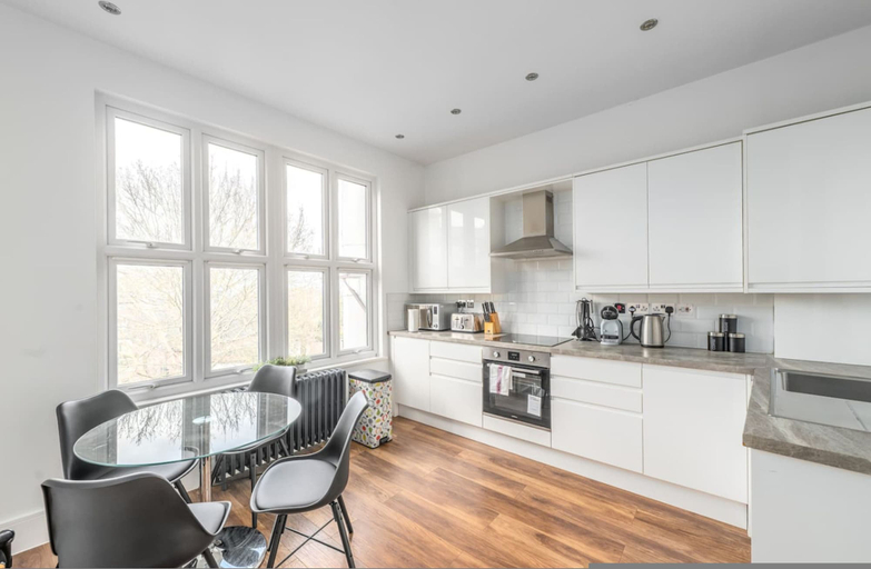 Room 2, Gorgeous London Flat - Newly Furnished Mhb350, London