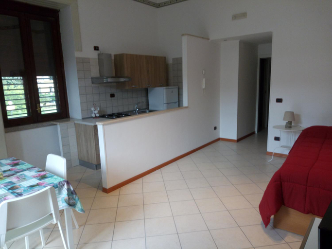 Others 4, Villa Antinea, Avellino