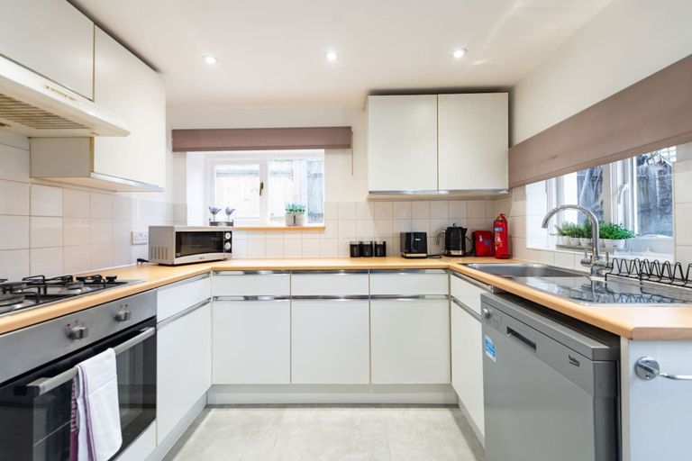 Room 3, Cozy 3-bedroom Home Whs17, London