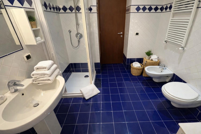 Bathroom, cerri apartment, Rome