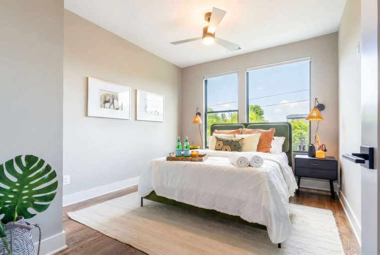 Room 2, 8 Minutes To Downtown Nashville Wifi And Workspace, Davidson