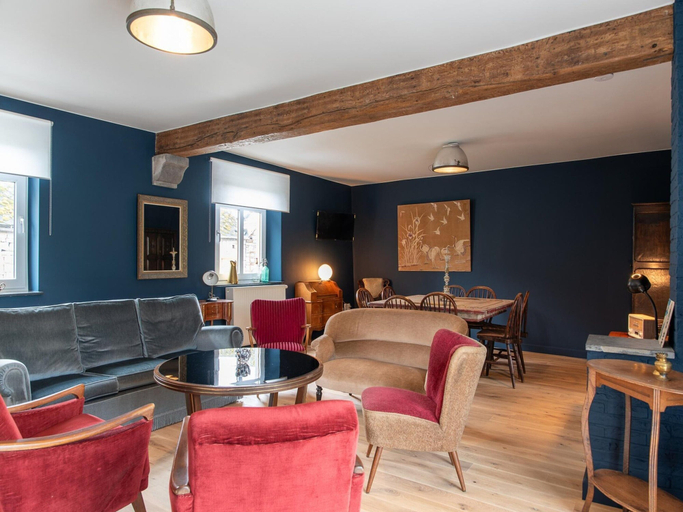 Living room 2, Spacious Holiday Home With Sunny Terrace, Namur