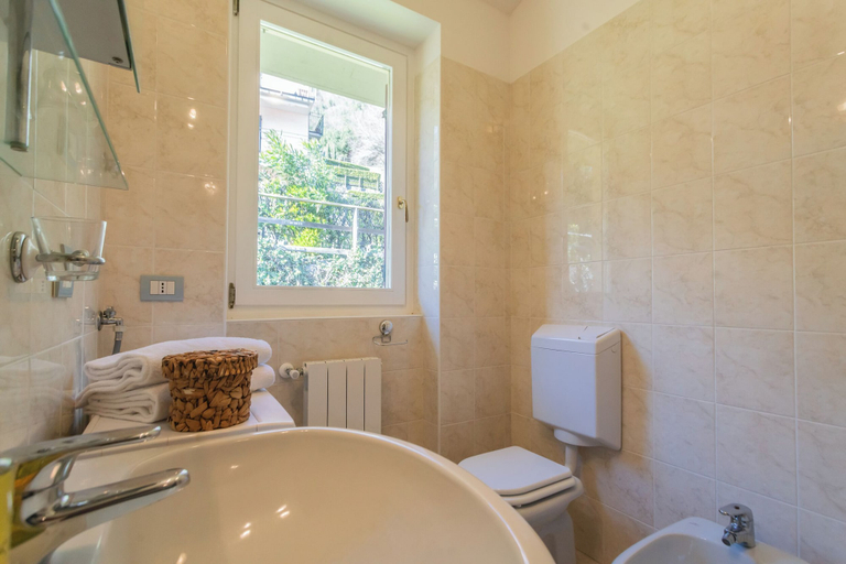 Bathroom 3, Alba on Lake Como, Como