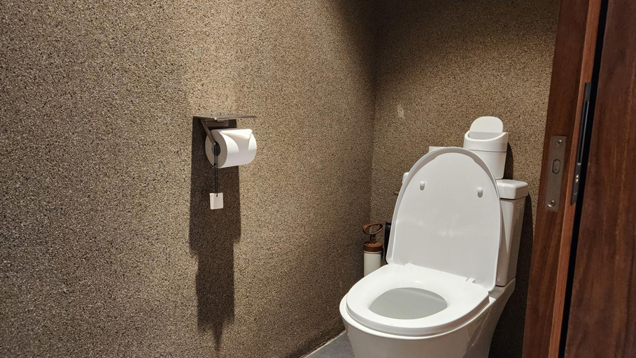 Bathroom 2, Myeongwolga Poolvilla, Haeundae